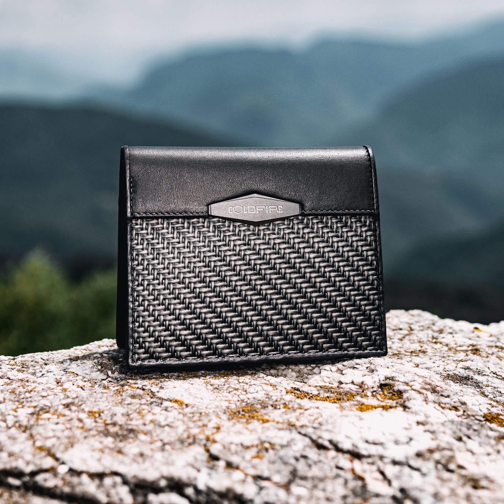 Slim Carbon Fiber Wallet - COLDFIRE